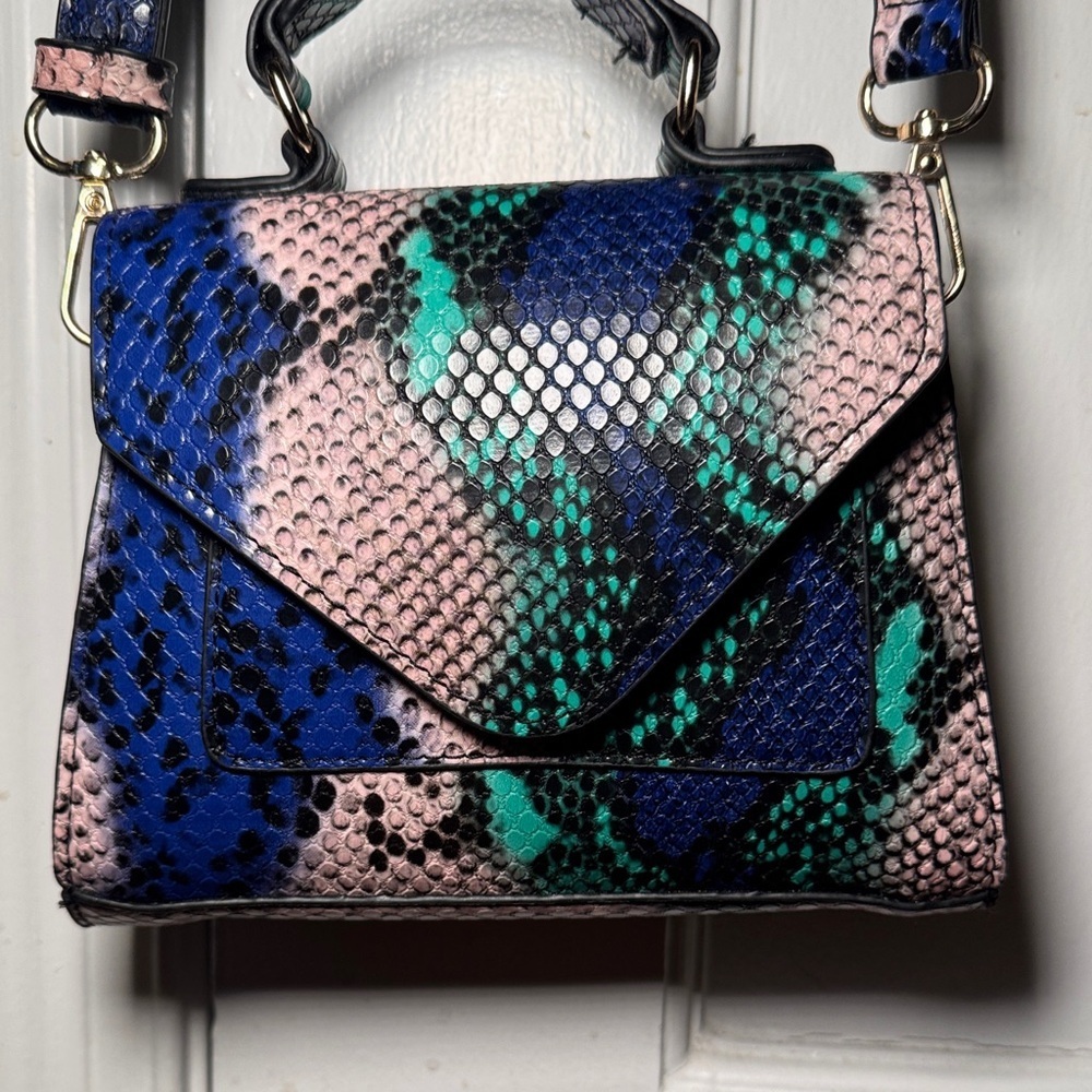 Stylish Multicolor Snake Print Mini Handbag - Picture 3 of 11